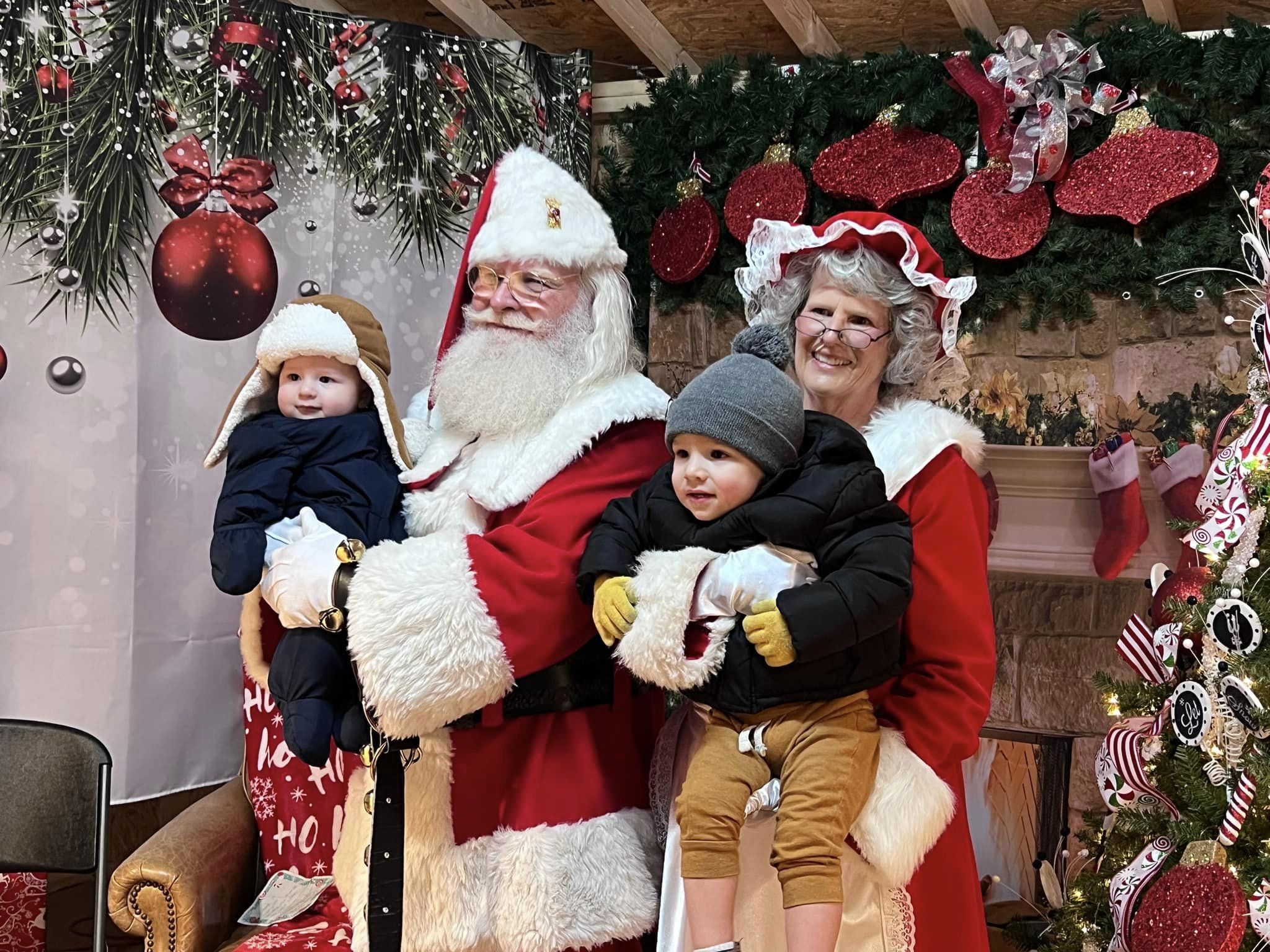 Sunday Photos with Santa